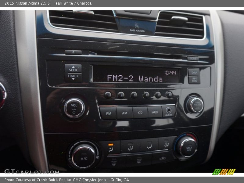 Pearl White / Charcoal 2015 Nissan Altima 2.5 S