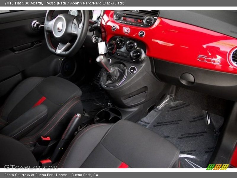 Rosso (Red) / Abarth Nero/Nero (Black/Black) 2013 Fiat 500 Abarth