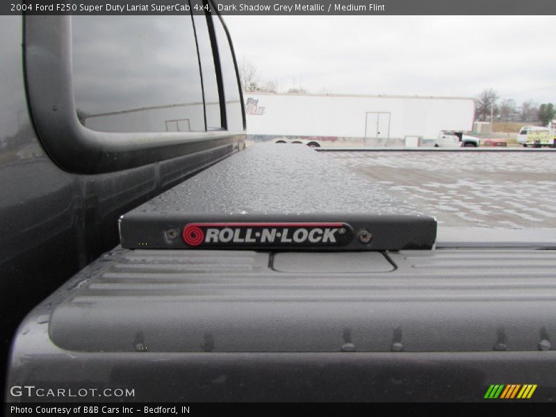 Dark Shadow Grey Metallic / Medium Flint 2004 Ford F250 Super Duty Lariat SuperCab 4x4
