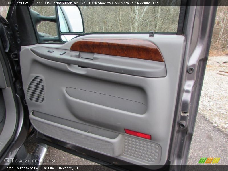 Dark Shadow Grey Metallic / Medium Flint 2004 Ford F250 Super Duty Lariat SuperCab 4x4