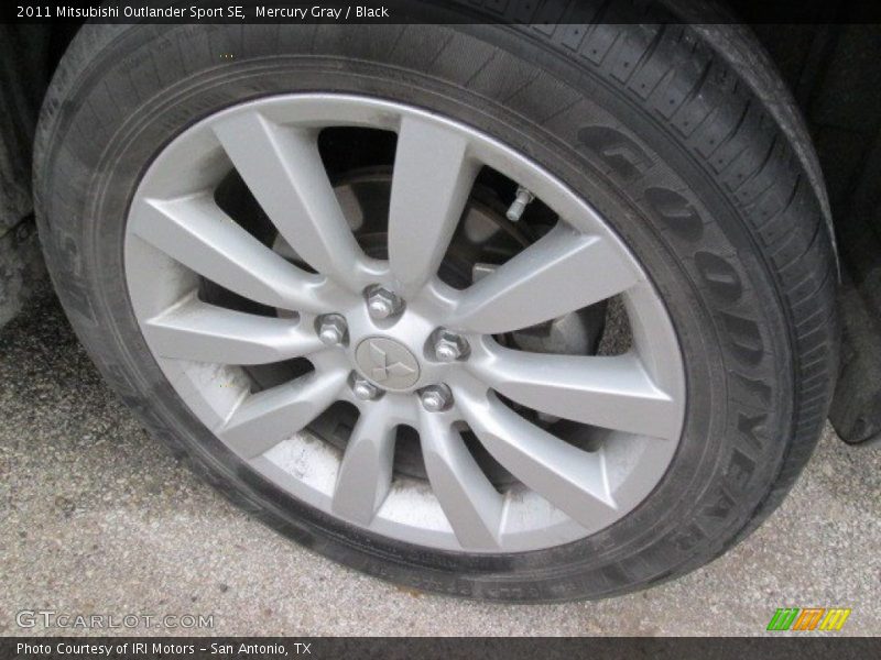Mercury Gray / Black 2011 Mitsubishi Outlander Sport SE