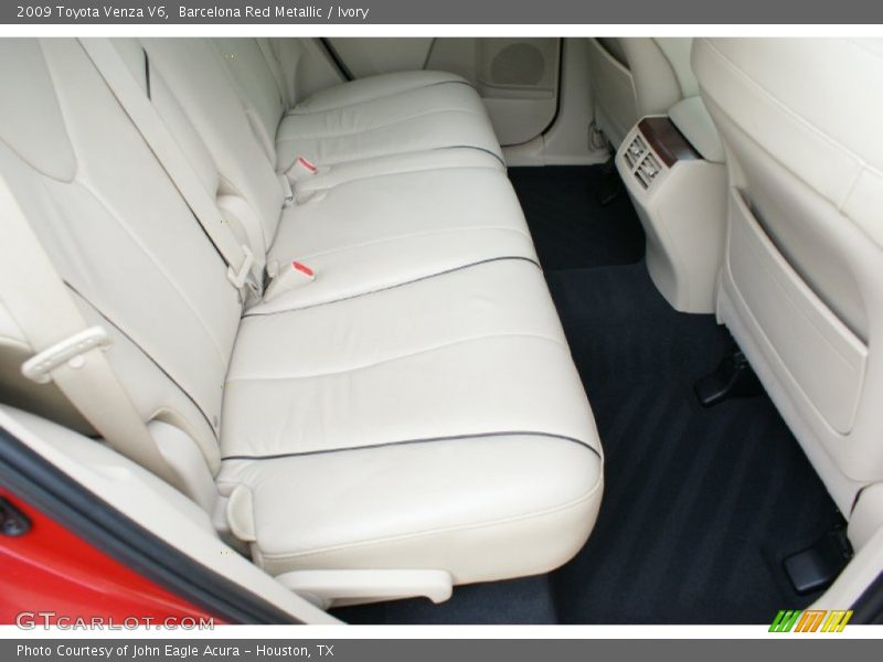 Barcelona Red Metallic / Ivory 2009 Toyota Venza V6