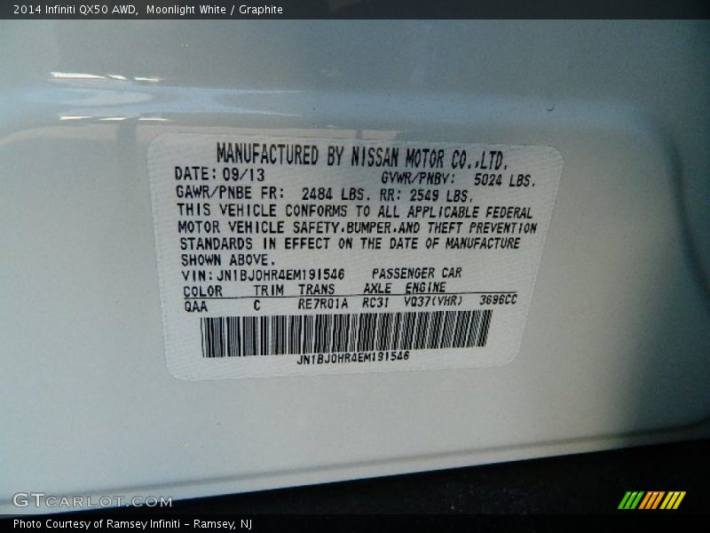 Moonlight White / Graphite 2014 Infiniti QX50 AWD