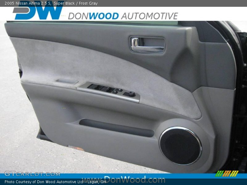Super Black / Frost Gray 2005 Nissan Altima 2.5 S