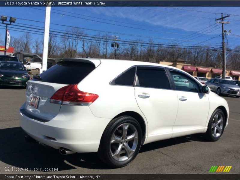 Blizzard White Pearl / Gray 2010 Toyota Venza V6 AWD