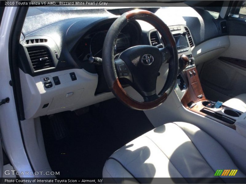 Blizzard White Pearl / Gray 2010 Toyota Venza V6 AWD