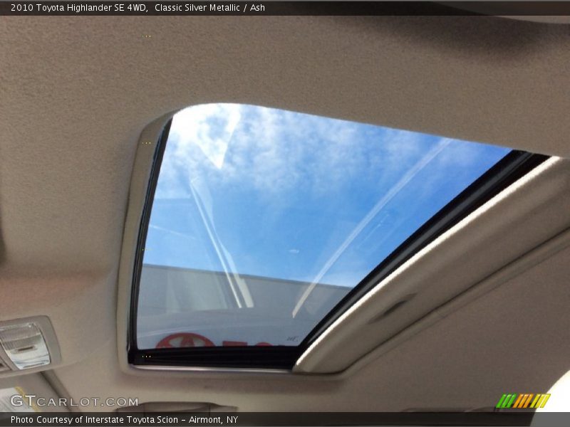 Classic Silver Metallic / Ash 2010 Toyota Highlander SE 4WD