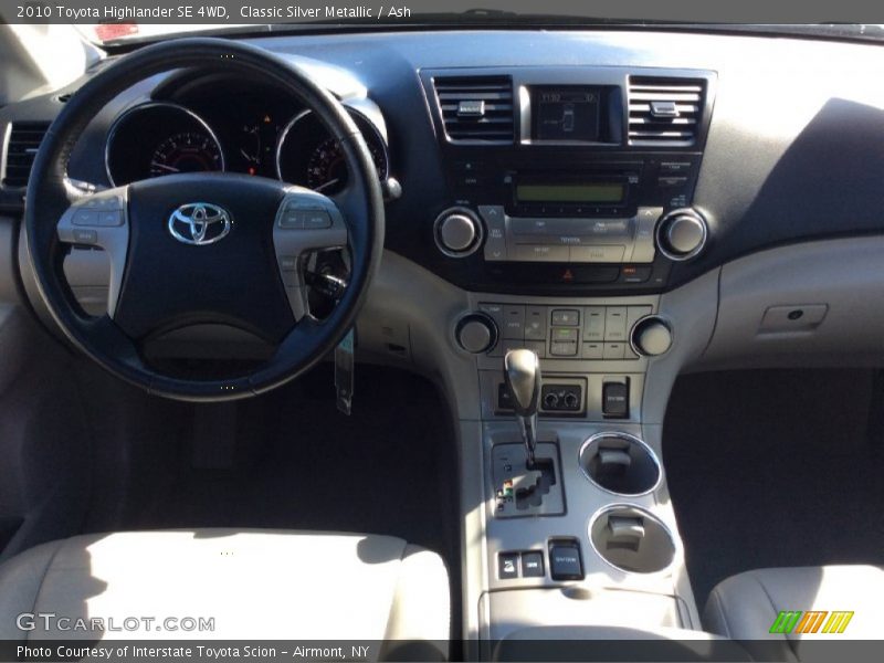 Classic Silver Metallic / Ash 2010 Toyota Highlander SE 4WD