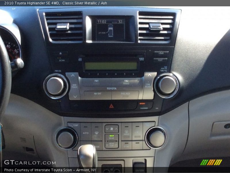 Classic Silver Metallic / Ash 2010 Toyota Highlander SE 4WD