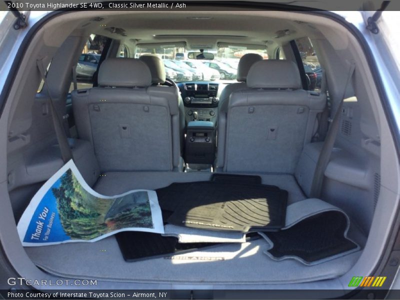 Classic Silver Metallic / Ash 2010 Toyota Highlander SE 4WD