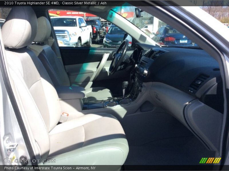 Classic Silver Metallic / Ash 2010 Toyota Highlander SE 4WD