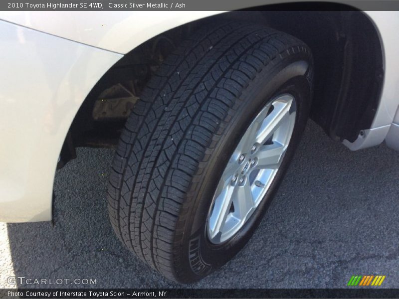 Classic Silver Metallic / Ash 2010 Toyota Highlander SE 4WD