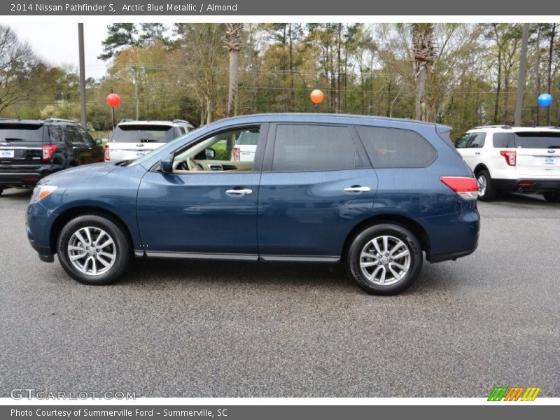 Arctic Blue Metallic / Almond 2014 Nissan Pathfinder S