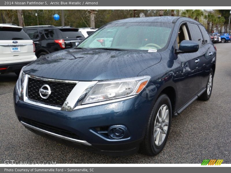Arctic Blue Metallic / Almond 2014 Nissan Pathfinder S