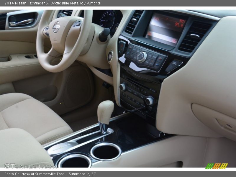 Arctic Blue Metallic / Almond 2014 Nissan Pathfinder S