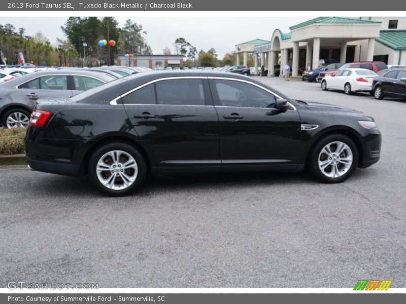 Tuxedo Black Metallic / Charcoal Black 2013 Ford Taurus SEL