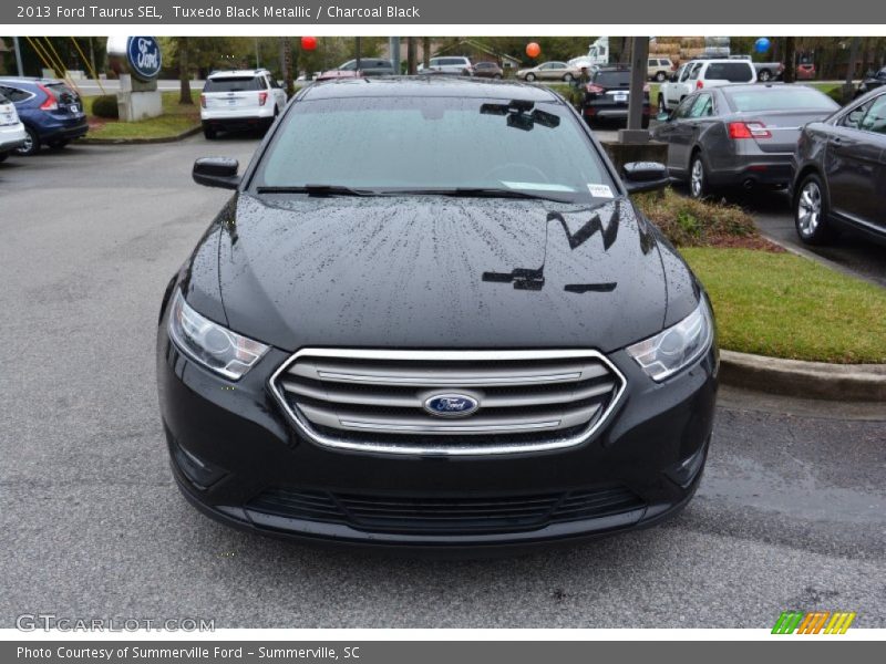 Tuxedo Black Metallic / Charcoal Black 2013 Ford Taurus SEL
