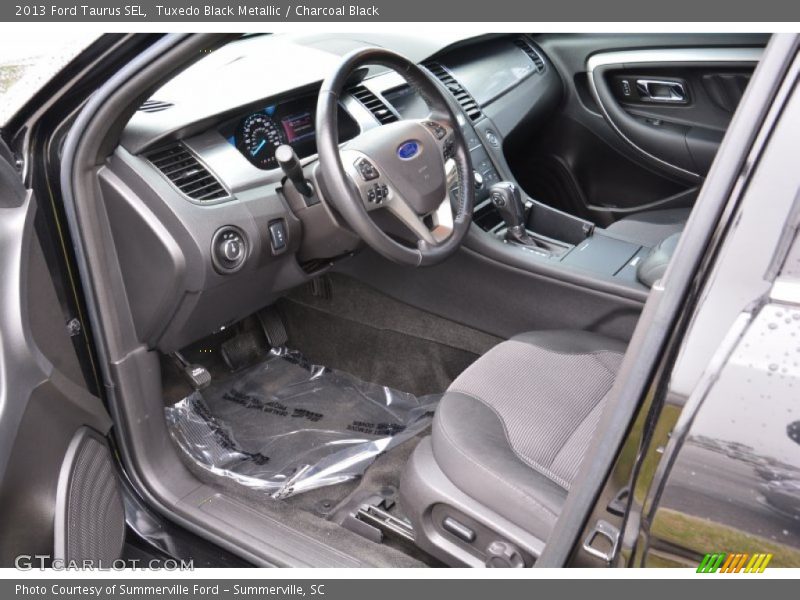 Tuxedo Black Metallic / Charcoal Black 2013 Ford Taurus SEL