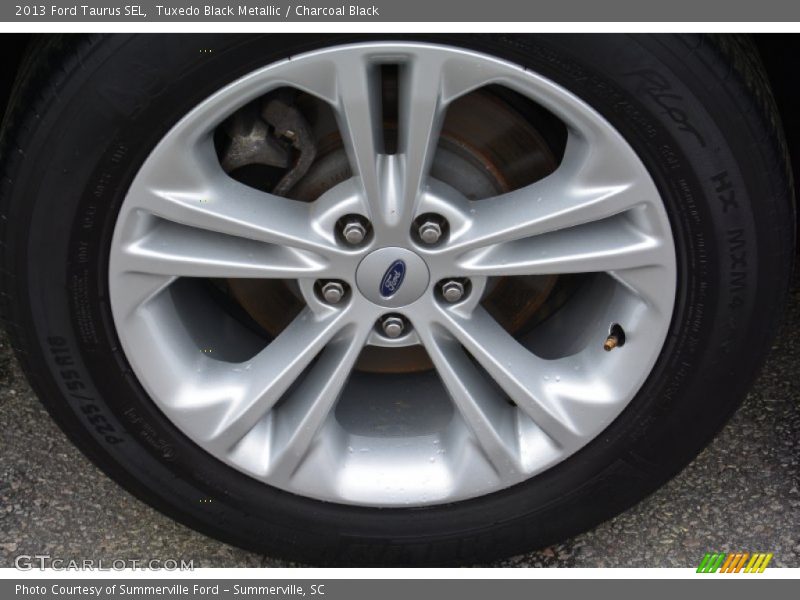 Tuxedo Black Metallic / Charcoal Black 2013 Ford Taurus SEL