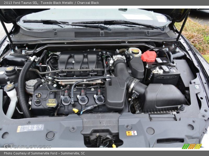 Tuxedo Black Metallic / Charcoal Black 2013 Ford Taurus SEL