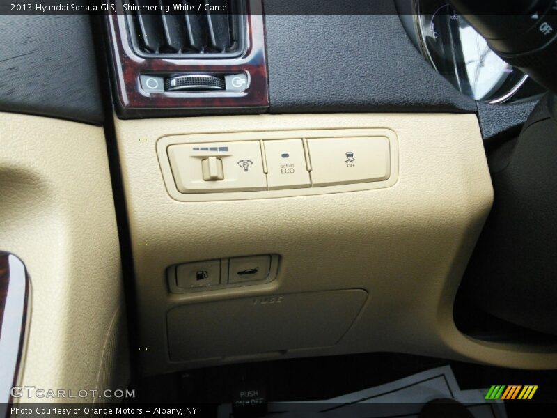 Shimmering White / Camel 2013 Hyundai Sonata GLS