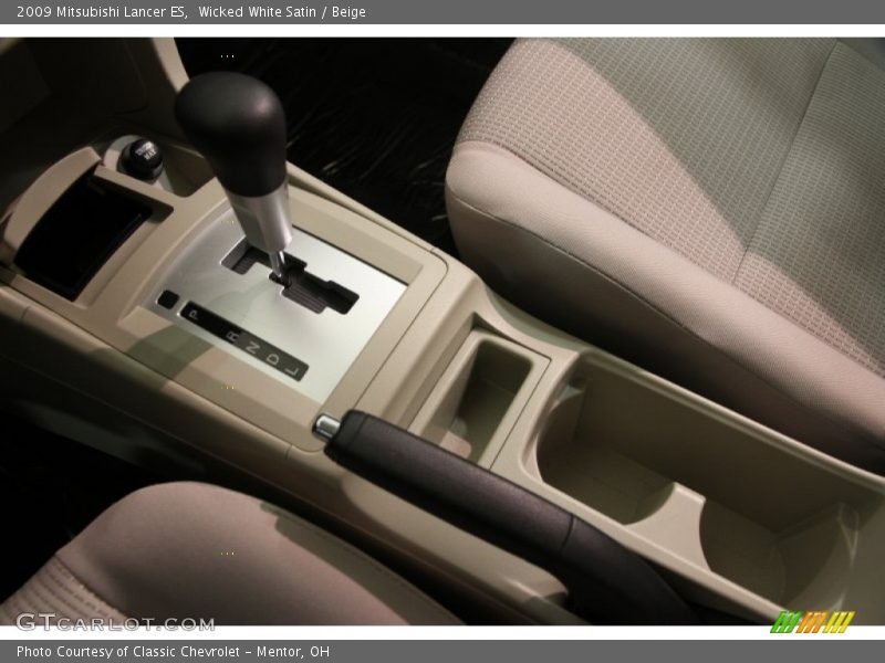 Wicked White Satin / Beige 2009 Mitsubishi Lancer ES