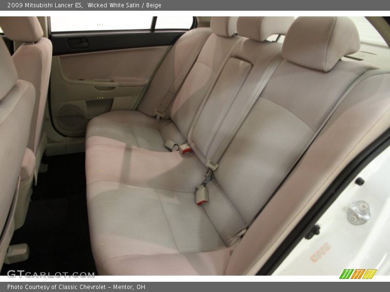 Wicked White Satin / Beige 2009 Mitsubishi Lancer ES