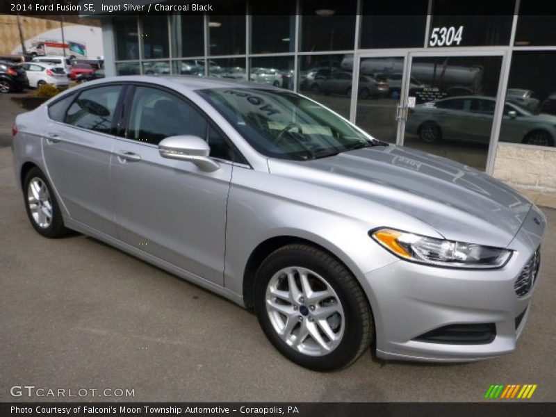 Ingot Silver / Charcoal Black 2014 Ford Fusion SE
