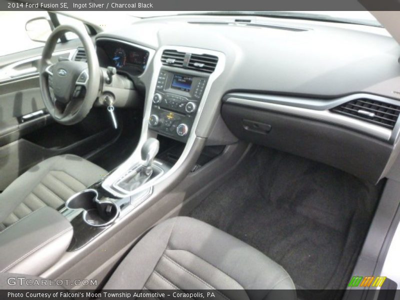 Ingot Silver / Charcoal Black 2014 Ford Fusion SE