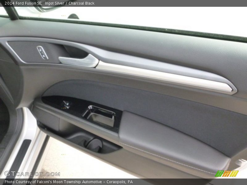Ingot Silver / Charcoal Black 2014 Ford Fusion SE