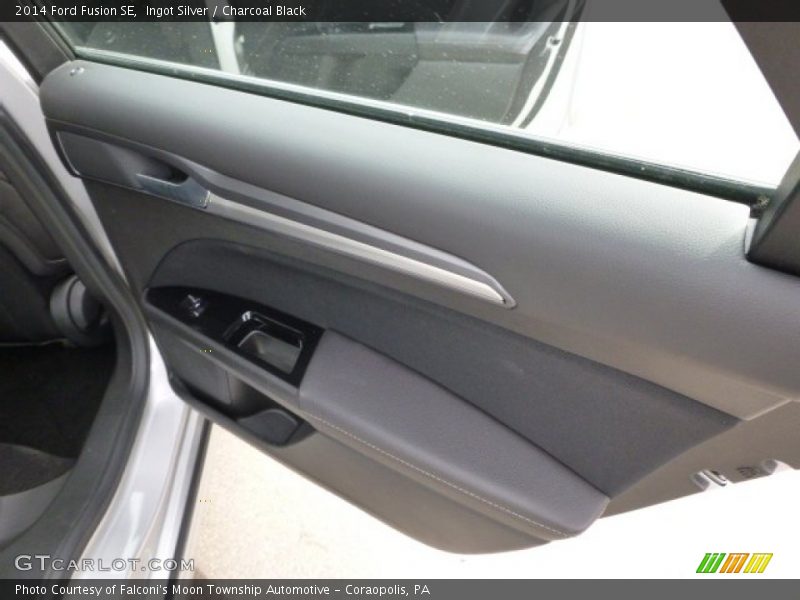 Ingot Silver / Charcoal Black 2014 Ford Fusion SE