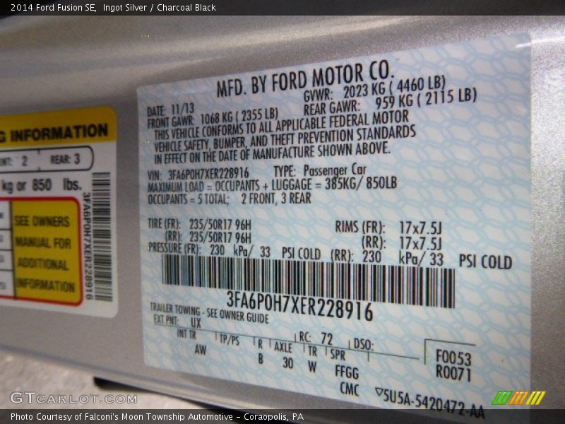 Ingot Silver / Charcoal Black 2014 Ford Fusion SE