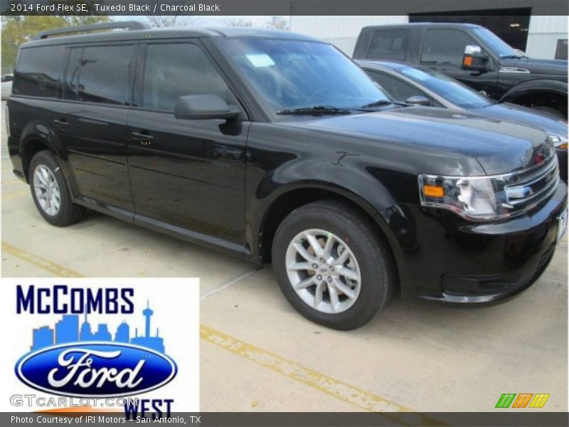 Tuxedo Black / Charcoal Black 2014 Ford Flex SE