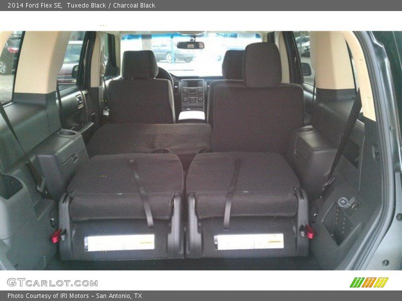 Tuxedo Black / Charcoal Black 2014 Ford Flex SE