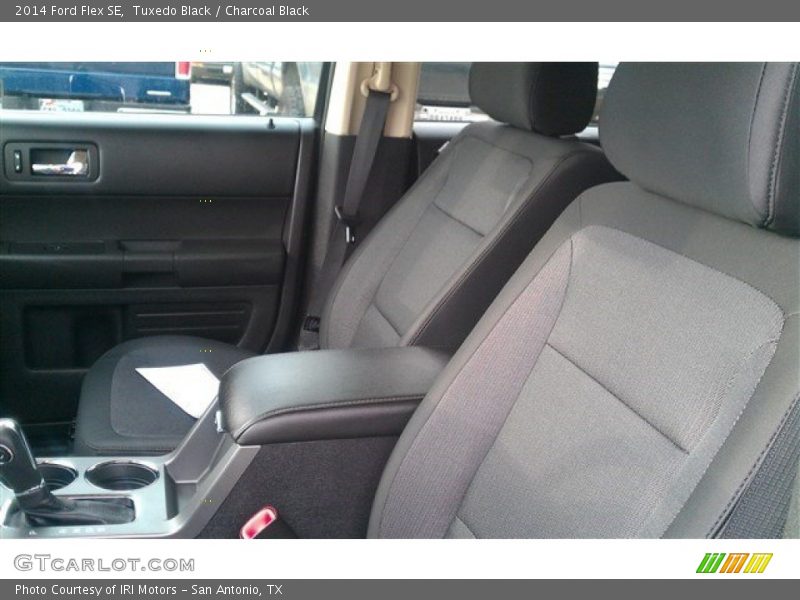 Tuxedo Black / Charcoal Black 2014 Ford Flex SE