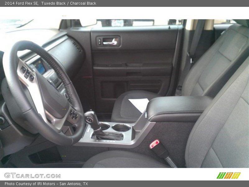 Tuxedo Black / Charcoal Black 2014 Ford Flex SE