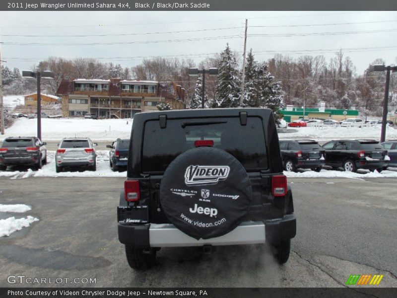 Black / Black/Dark Saddle 2011 Jeep Wrangler Unlimited Sahara 4x4