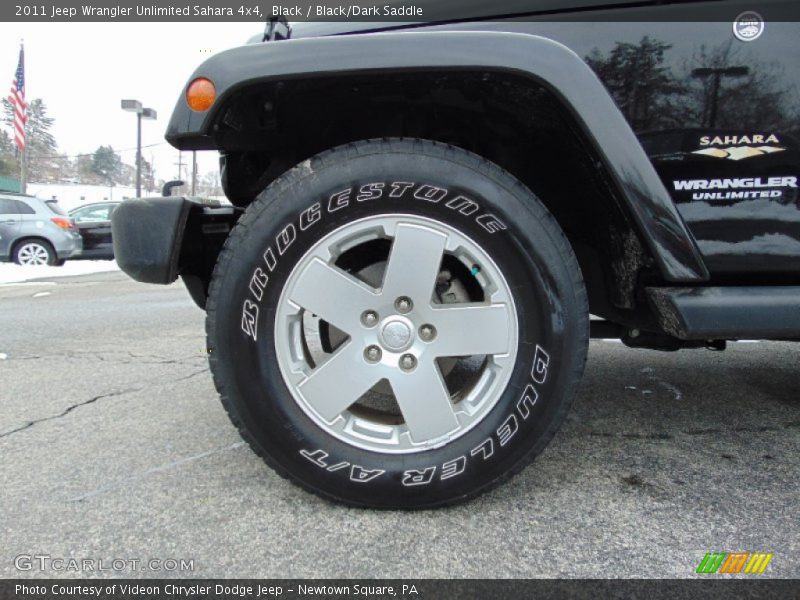 Black / Black/Dark Saddle 2011 Jeep Wrangler Unlimited Sahara 4x4