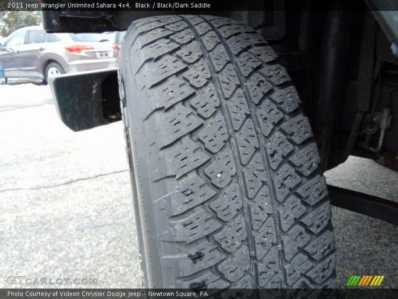 Black / Black/Dark Saddle 2011 Jeep Wrangler Unlimited Sahara 4x4