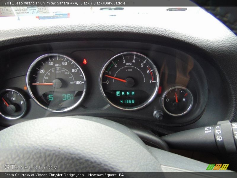 Black / Black/Dark Saddle 2011 Jeep Wrangler Unlimited Sahara 4x4