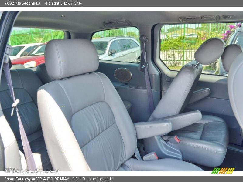 Midnight Black / Gray 2002 Kia Sedona EX