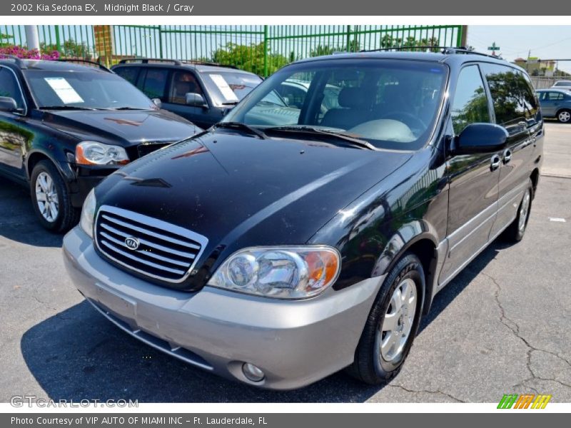 Midnight Black / Gray 2002 Kia Sedona EX