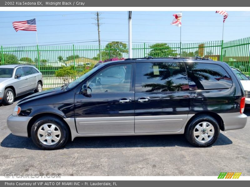 Midnight Black / Gray 2002 Kia Sedona EX