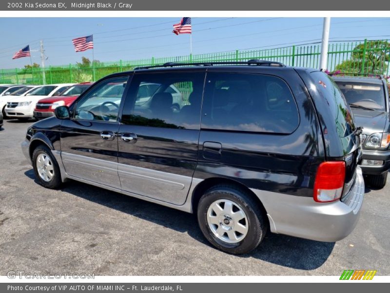 Midnight Black / Gray 2002 Kia Sedona EX