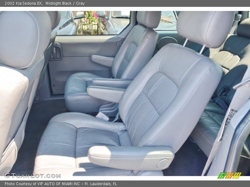 Midnight Black / Gray 2002 Kia Sedona EX