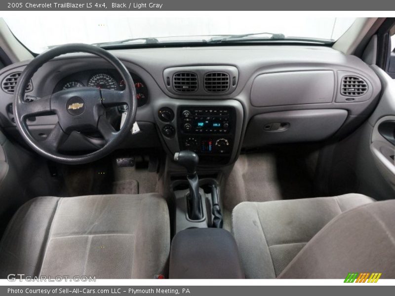 Black / Light Gray 2005 Chevrolet TrailBlazer LS 4x4