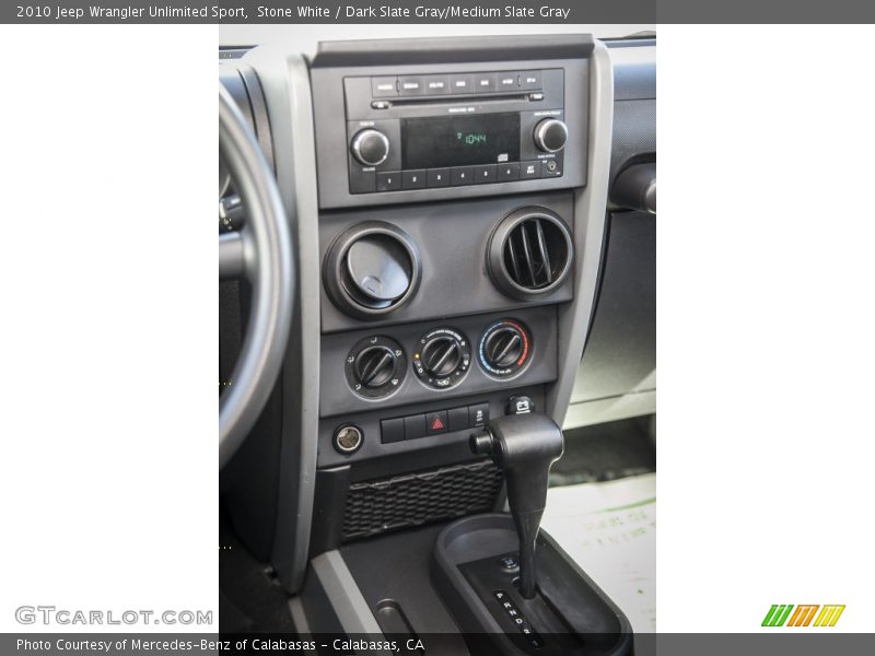 Stone White / Dark Slate Gray/Medium Slate Gray 2010 Jeep Wrangler Unlimited Sport
