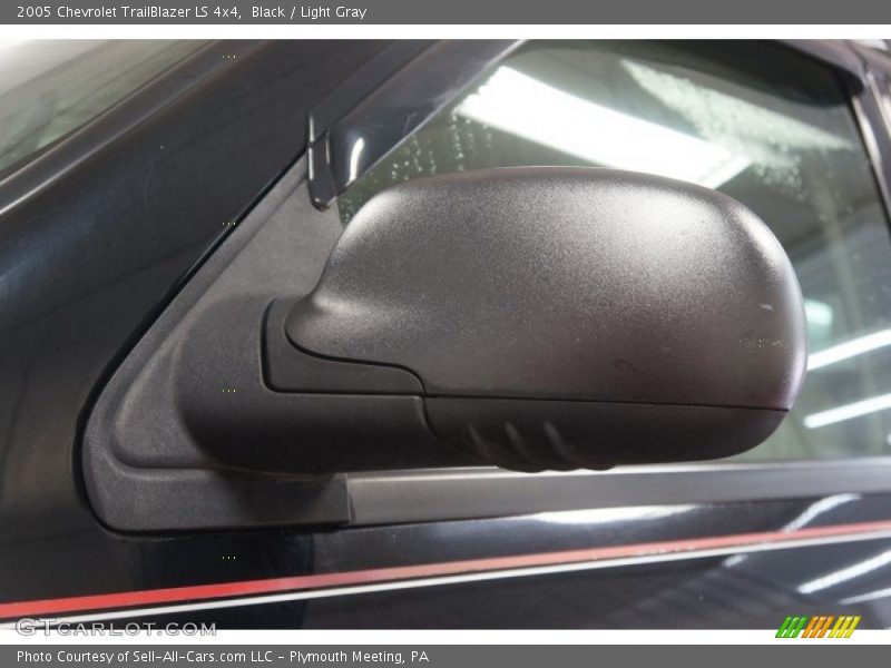 Black / Light Gray 2005 Chevrolet TrailBlazer LS 4x4