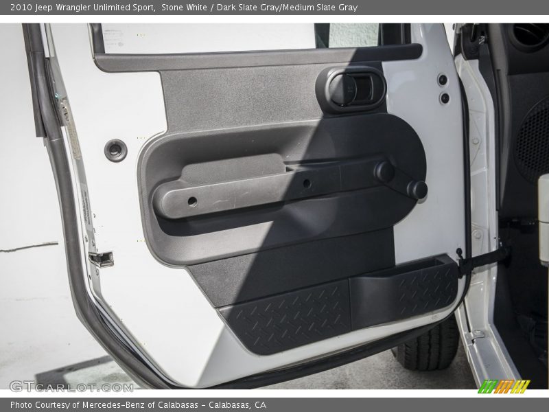 Stone White / Dark Slate Gray/Medium Slate Gray 2010 Jeep Wrangler Unlimited Sport