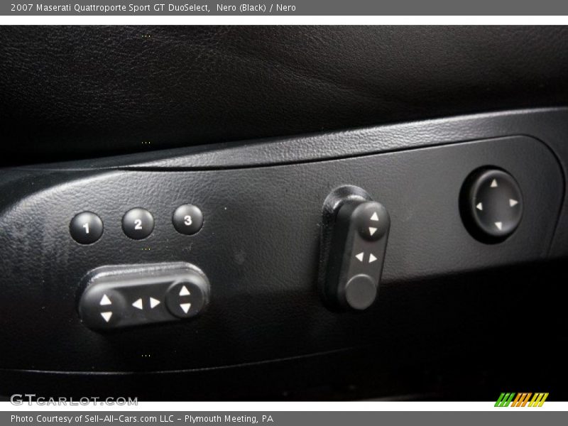 Controls of 2007 Quattroporte Sport GT DuoSelect